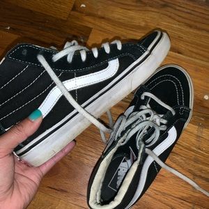sk8-hi tops 🖤